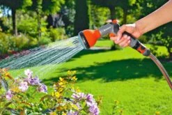 GARDENA Classic Multibroes 8 GARDENA Classic Multibroes -Tuin Verkoop gardena classic multibroes 1619704821 l